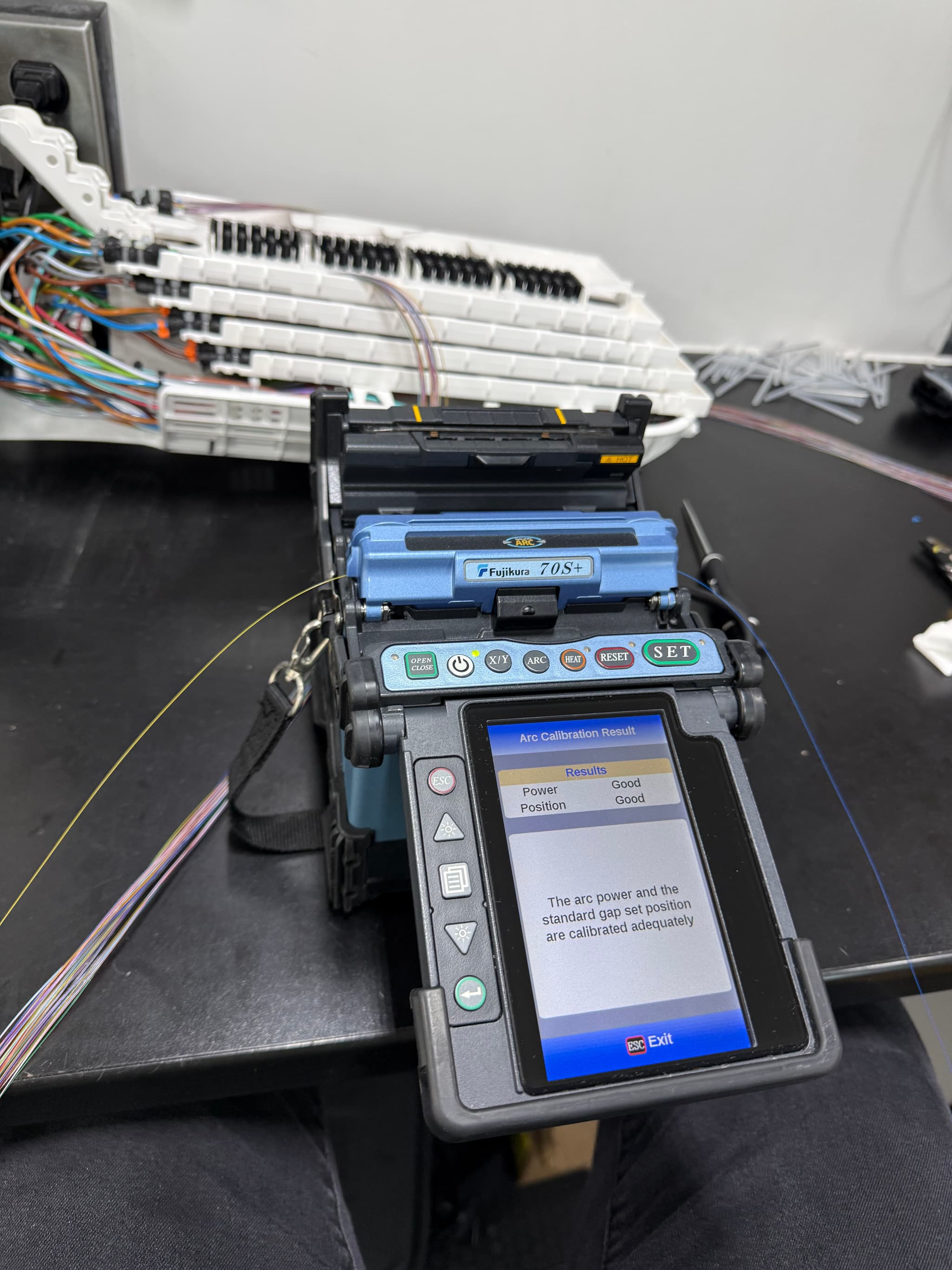 Fujikura 70S+ - Core Alignment Splicer